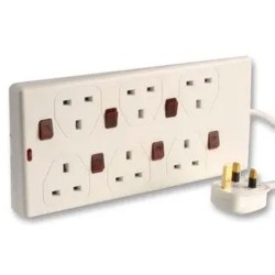 Extension Lead 6 Gang 2 Meters Switched